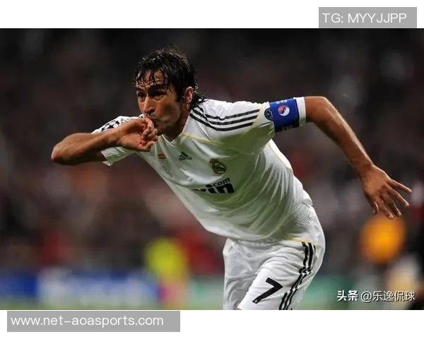 足球七号的传奇身份揭秘及其在足球历史中的重要地位分析